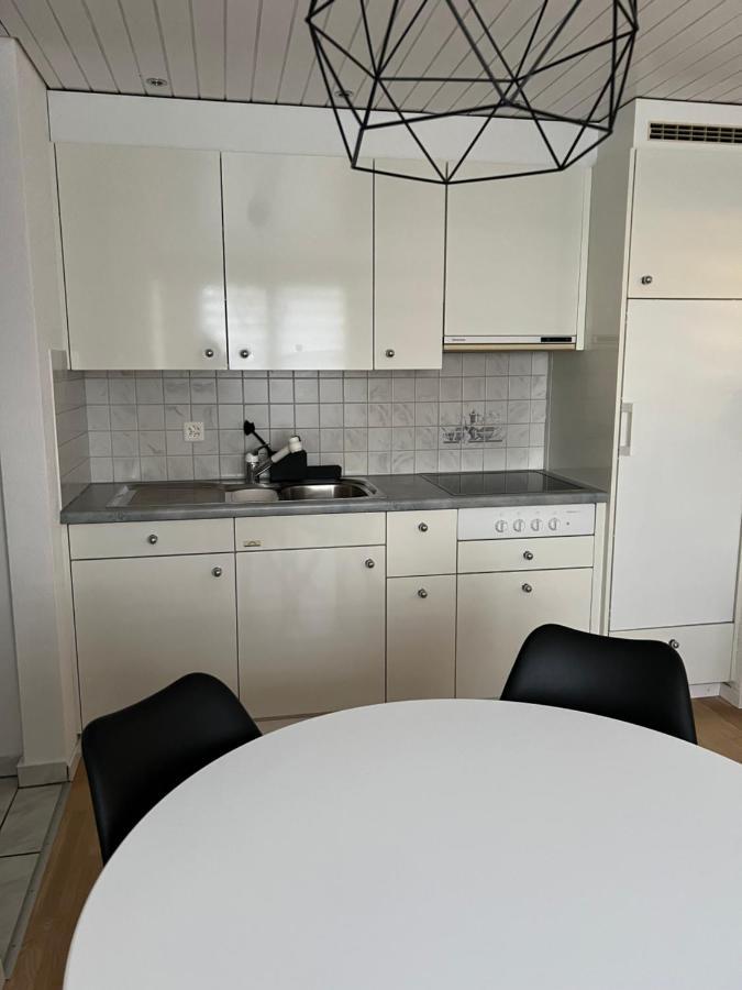 Black&White Apartment Uzwil Exterior photo