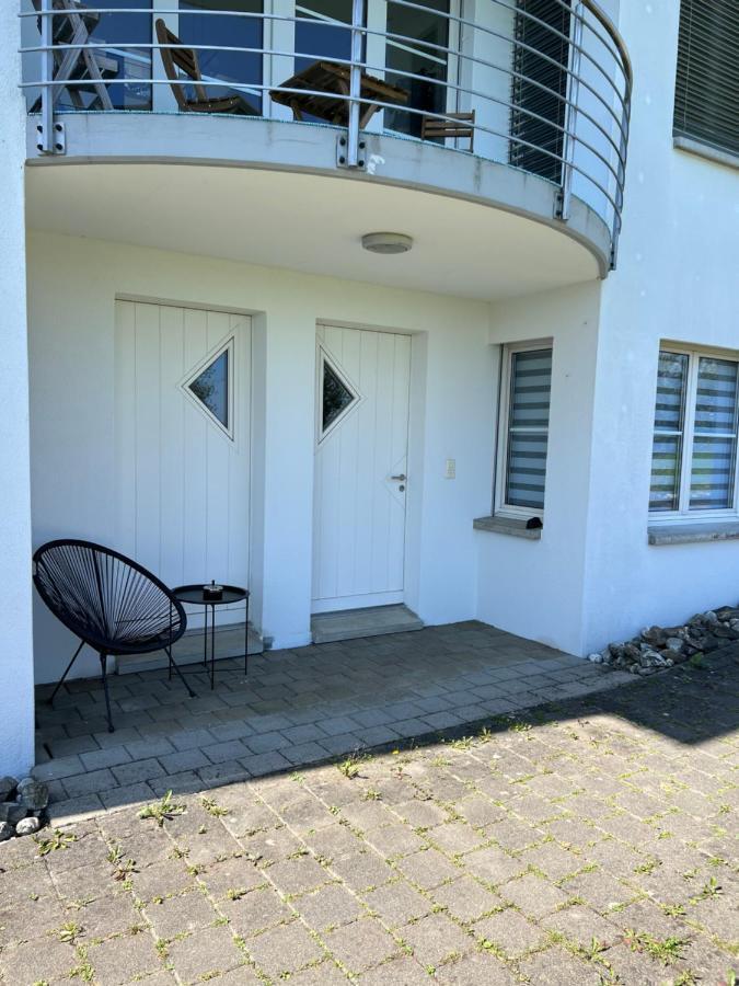 Black&White Apartment Uzwil Exterior photo