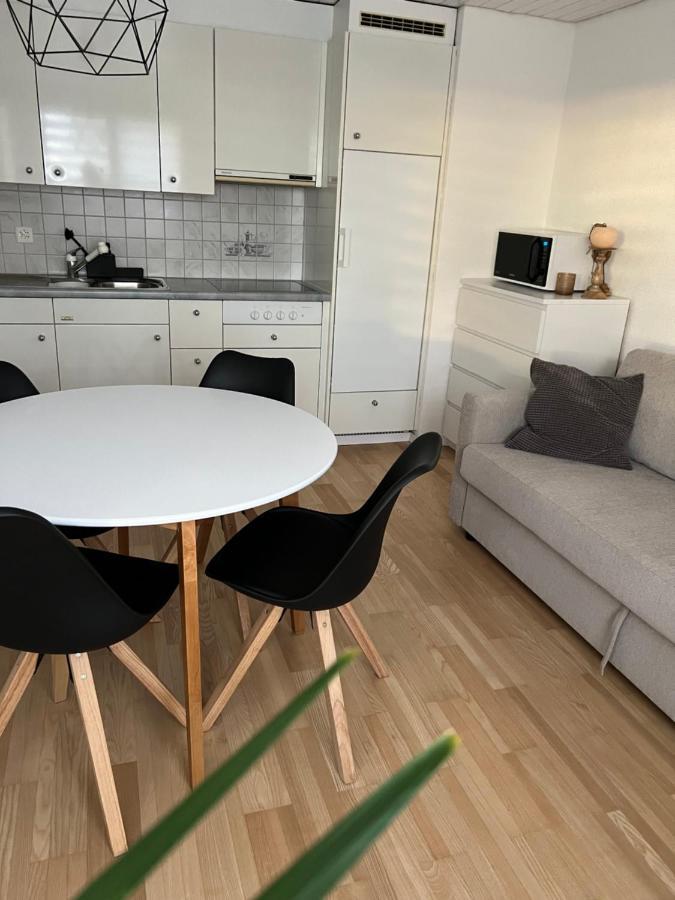 Black&White Apartment Uzwil Exterior photo